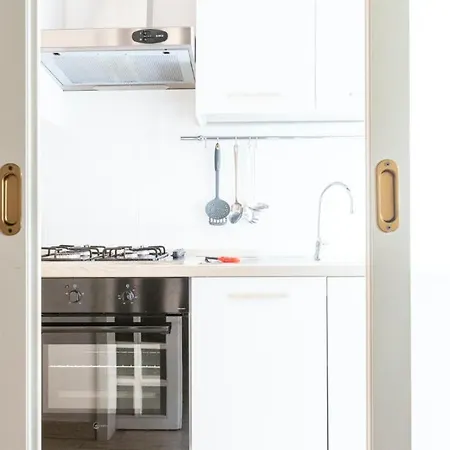 Apartment Plum Guide - Ambrosia *