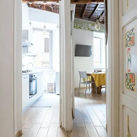 Apartment Plum Guide - Ambrosia Rome